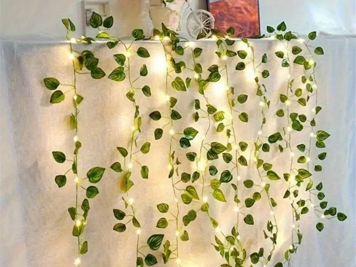 SSL04 Solar Watermelon Leaf Vine Light