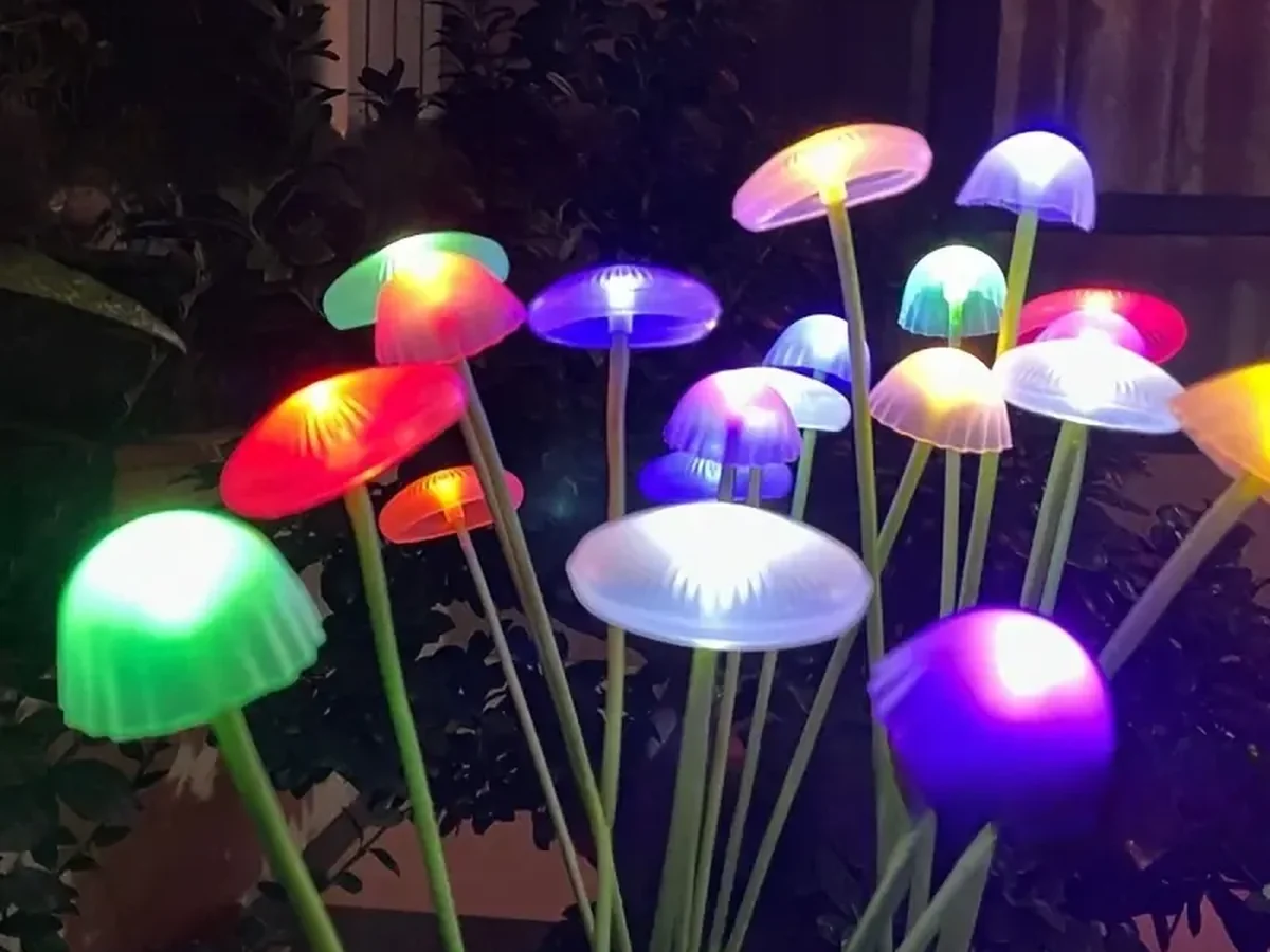 Mushroom & Organic Nature Stakes